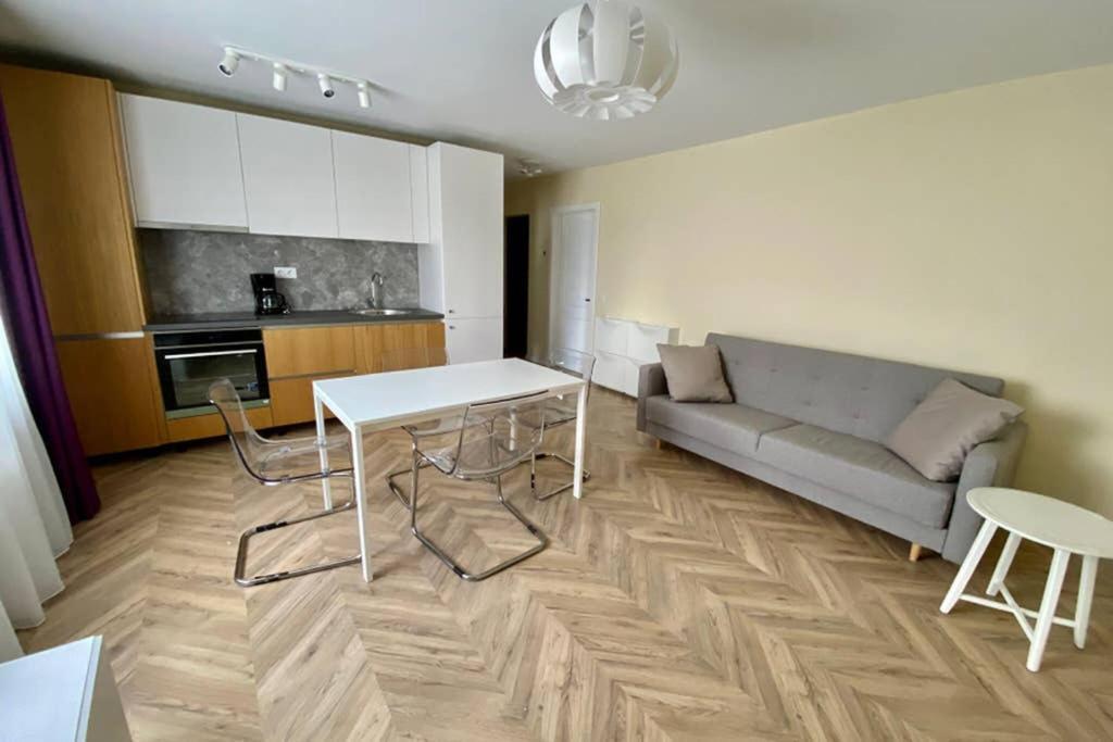 Cozy Modern One Bedroom Floreşti Exteriör bild